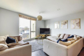 3 Bedroom Penthouse Apartment Central Maidenhead